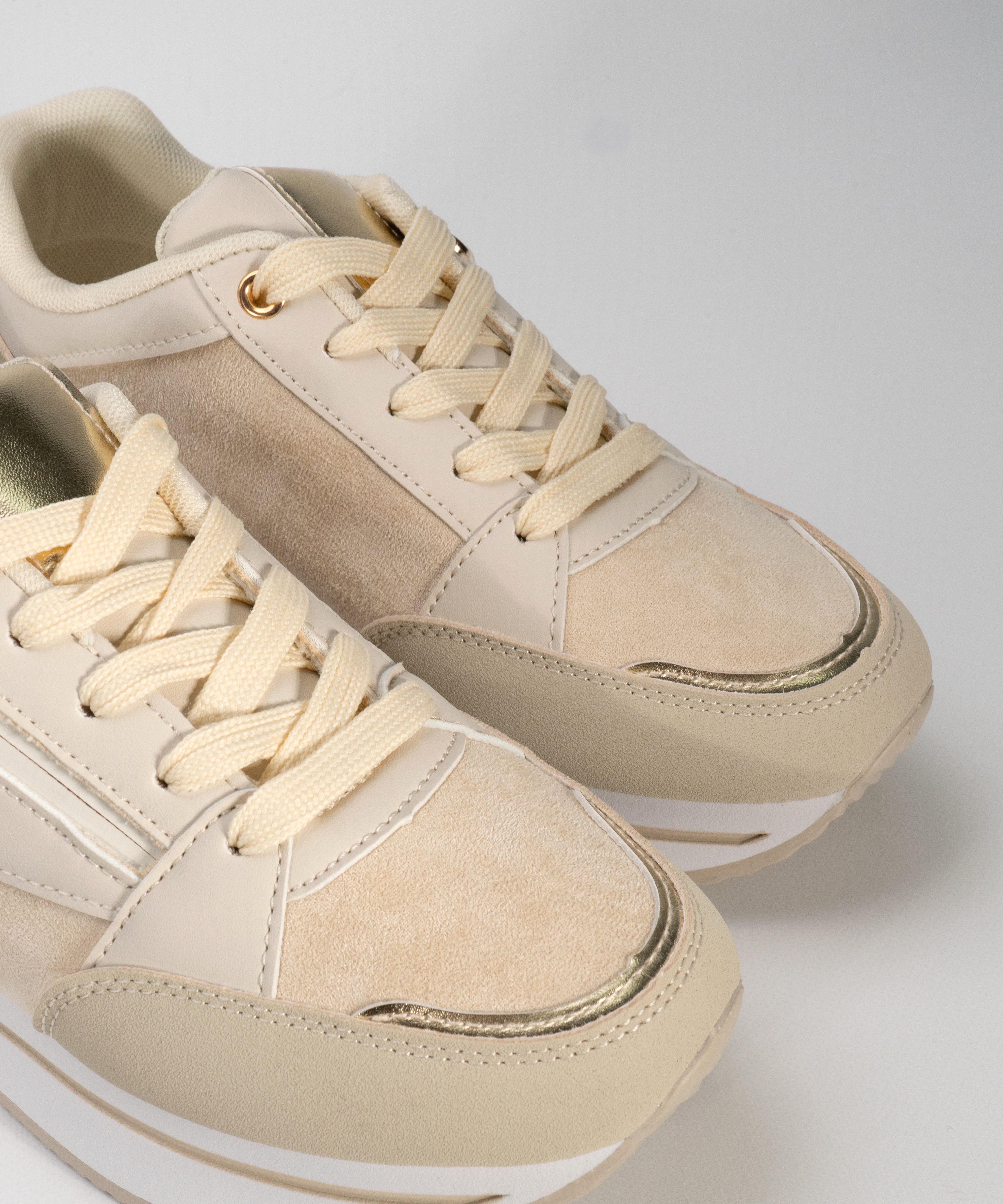 Sabrinas desportivas com fecho image number null